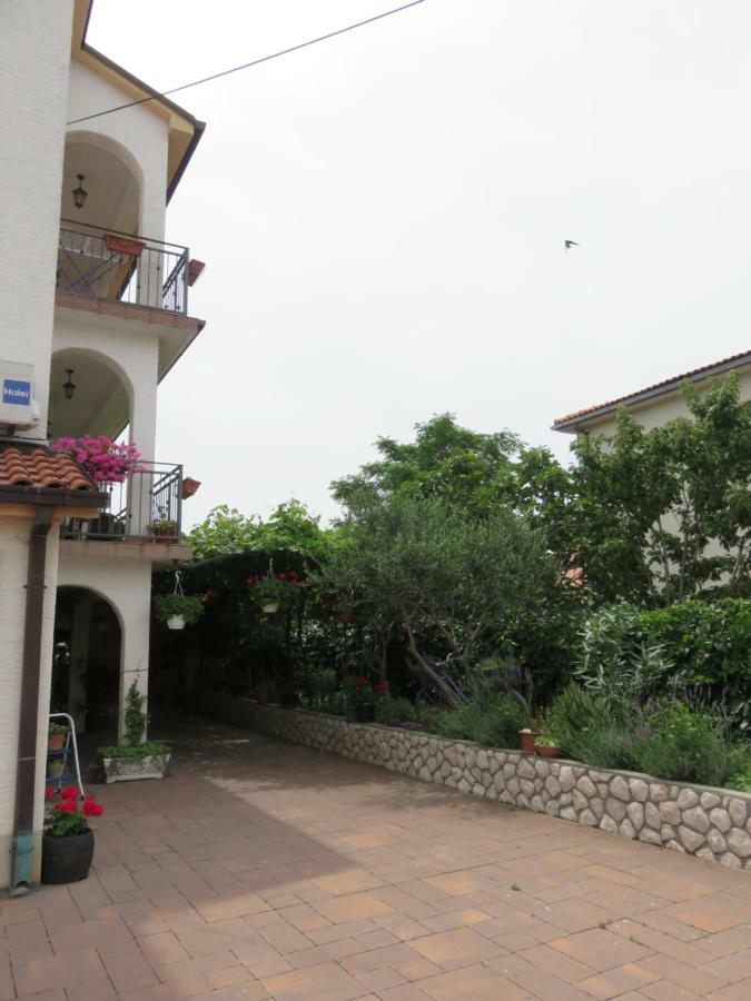 Apartments Casper Novi Vinodolski Zewnętrze zdjęcie